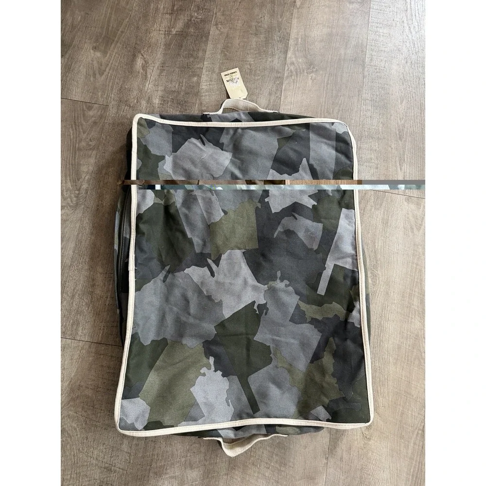 LANDS END x Blake Shelton DOG BED COVER Vintage Green Heartland Camo Small